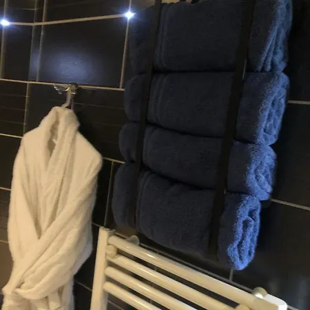 La Cosy De Julie , 2 Pieces Parking Prive Cosyade *